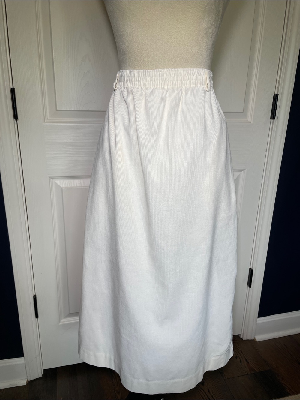 Vintage Lands' End Cream Corduroy Elastic-Waist Midi Skirt Size Medium